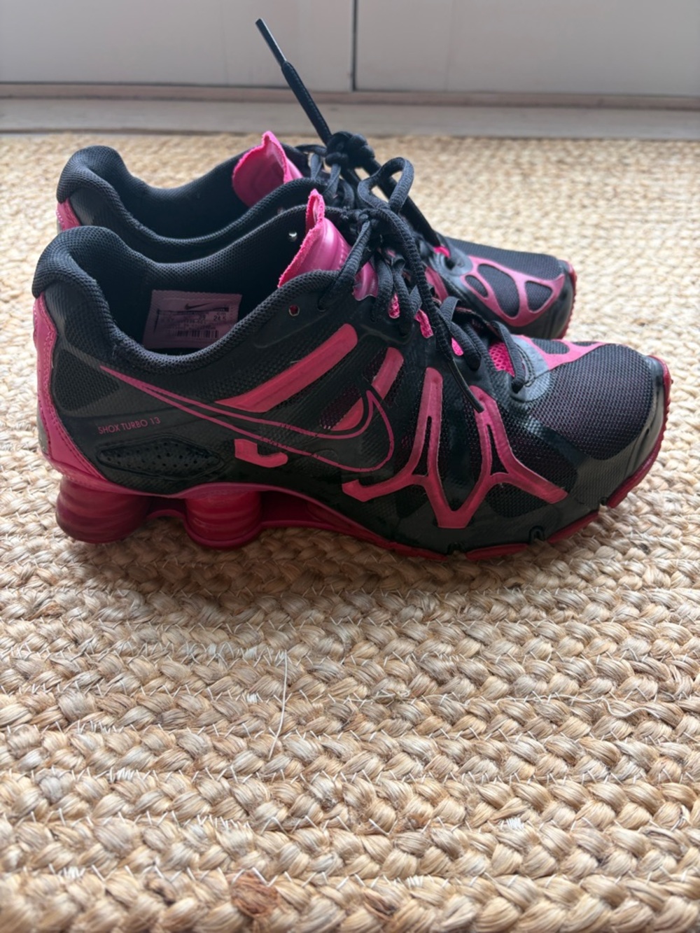 Vintage Nike Women’s or youth Black & Pink Shox Turbo Running Shoes